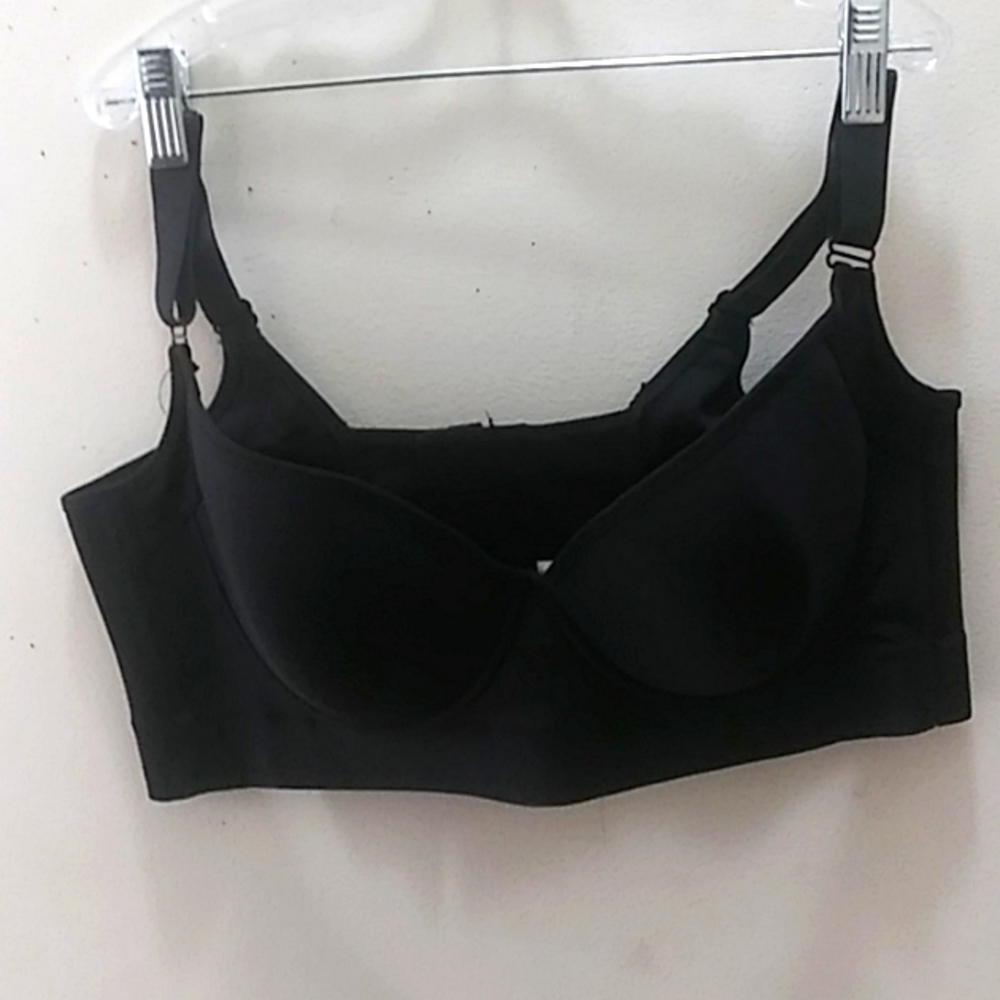 Plus size women black bra size 42D